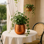 Load image into Gallery viewer, Aurum Hammered Finish Metal Accent Vase