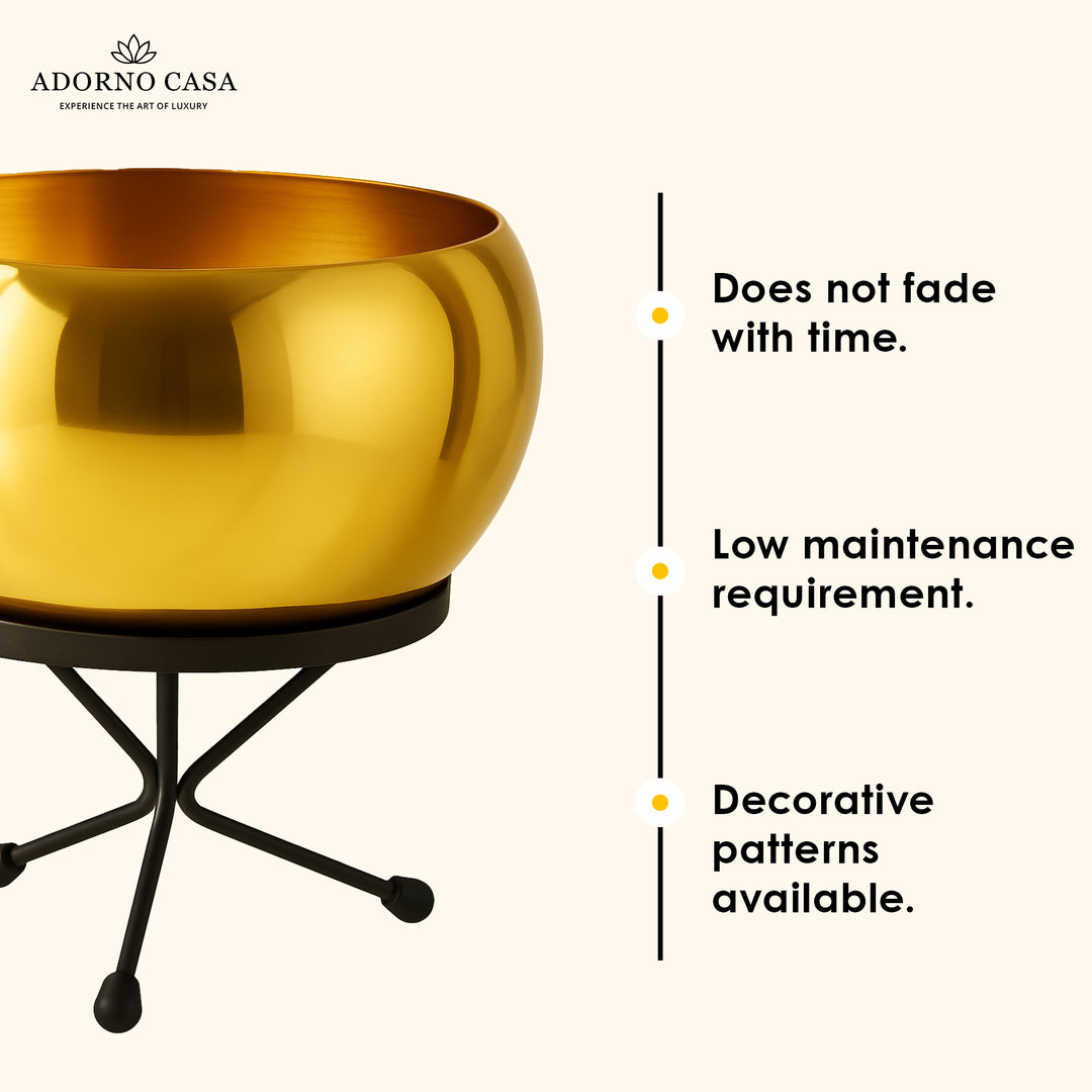 Luna Metal Pot Paired with a Sturdy Black Iron Stand