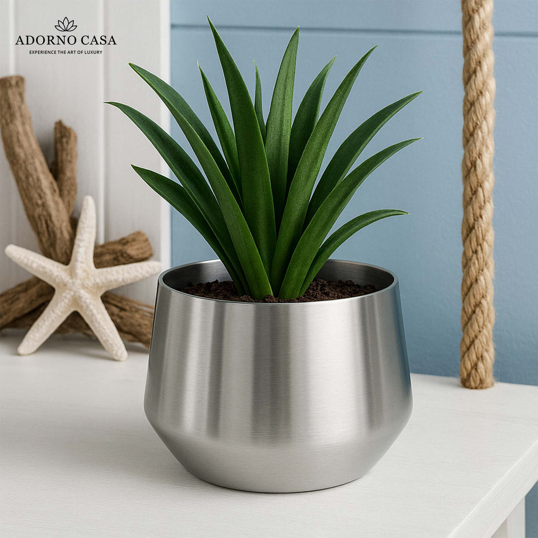 Lustre Sculpted Finish Accent Metal Bowl